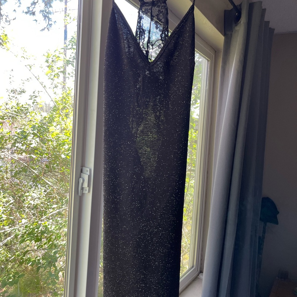 Black fitted dress